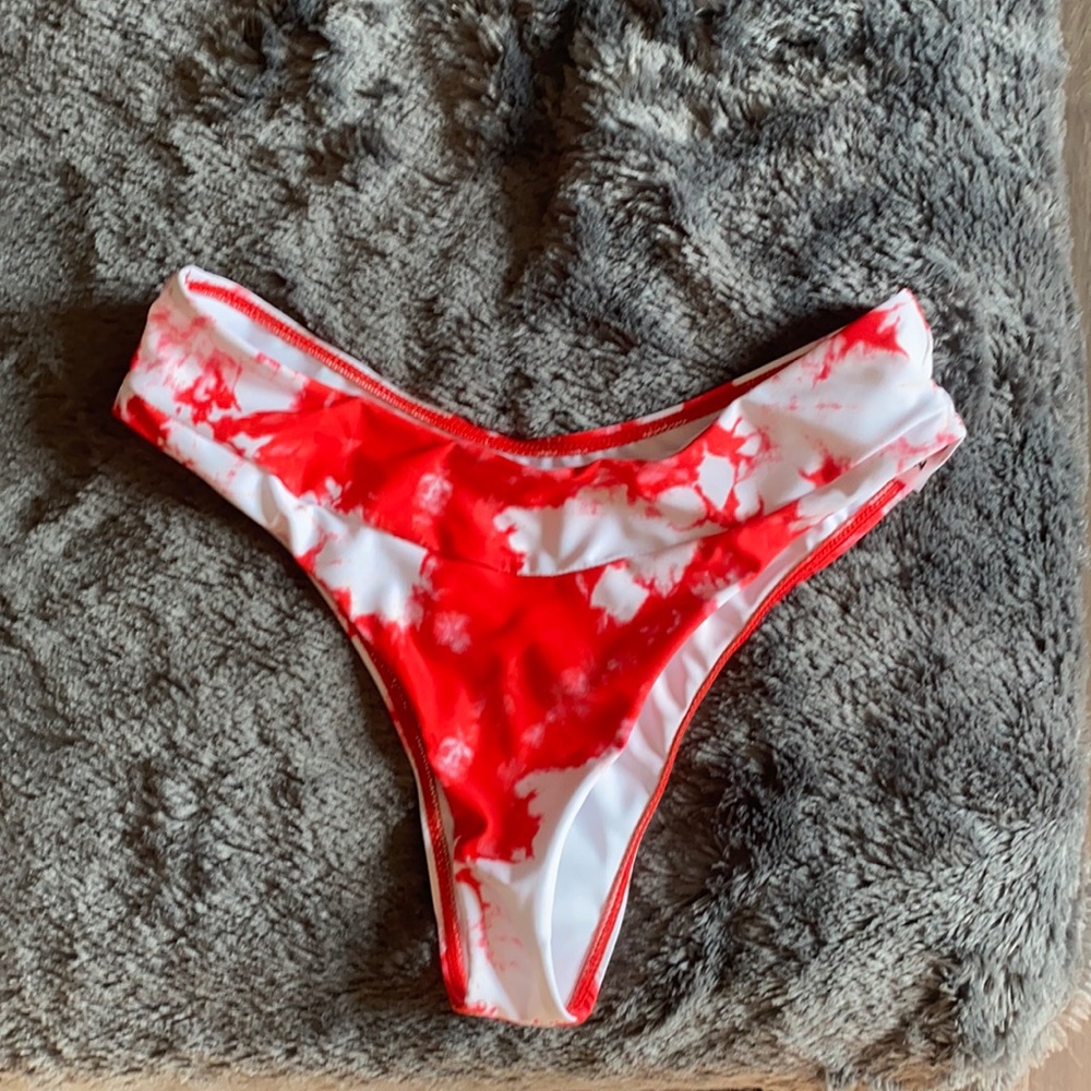 Tye die slightly high waisted bikini bottoms